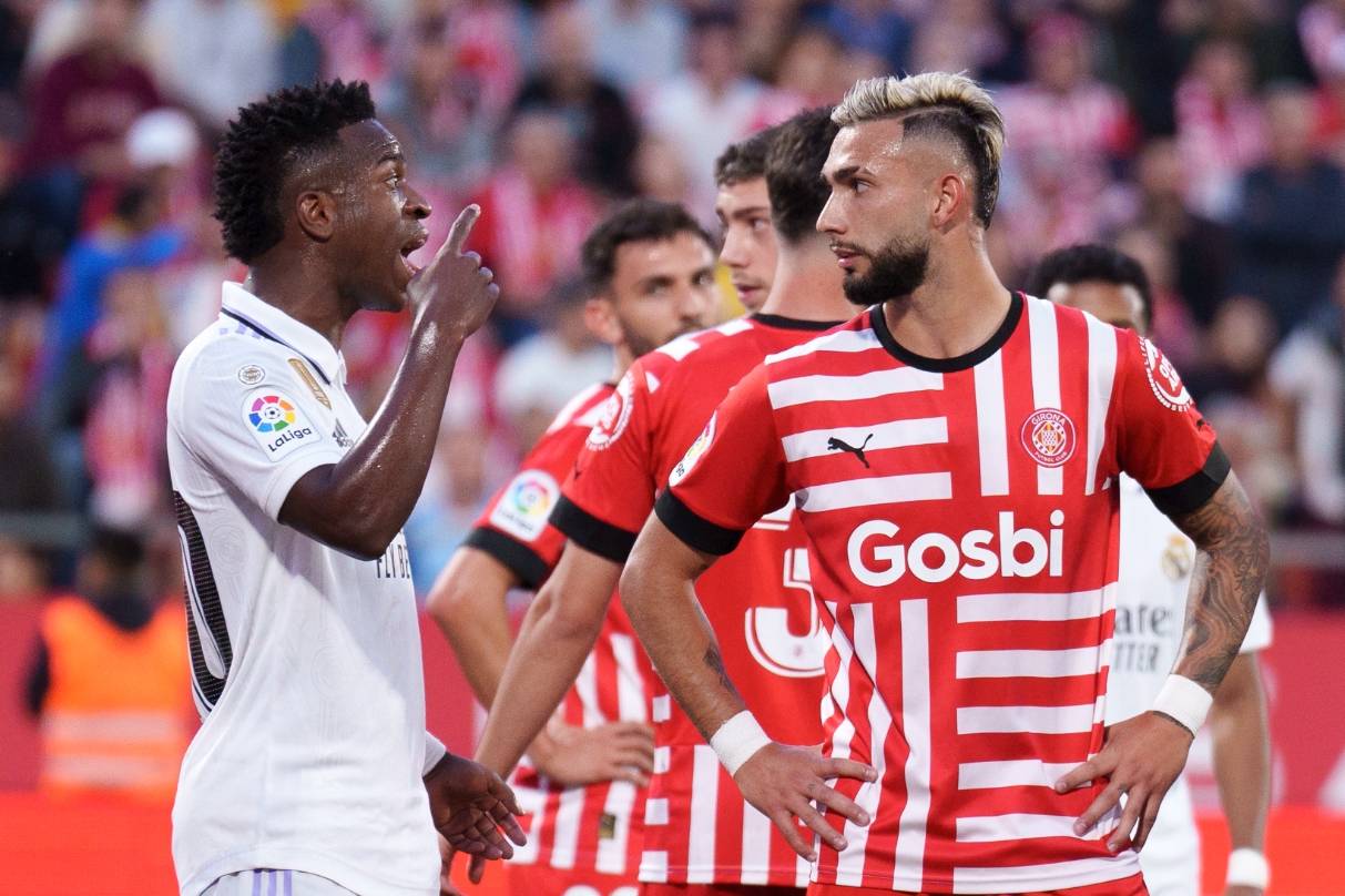 西甲比赛中出现多次精彩远射,技艺精湛 西甲比赛中出现多次精彩远射,技艺精湛