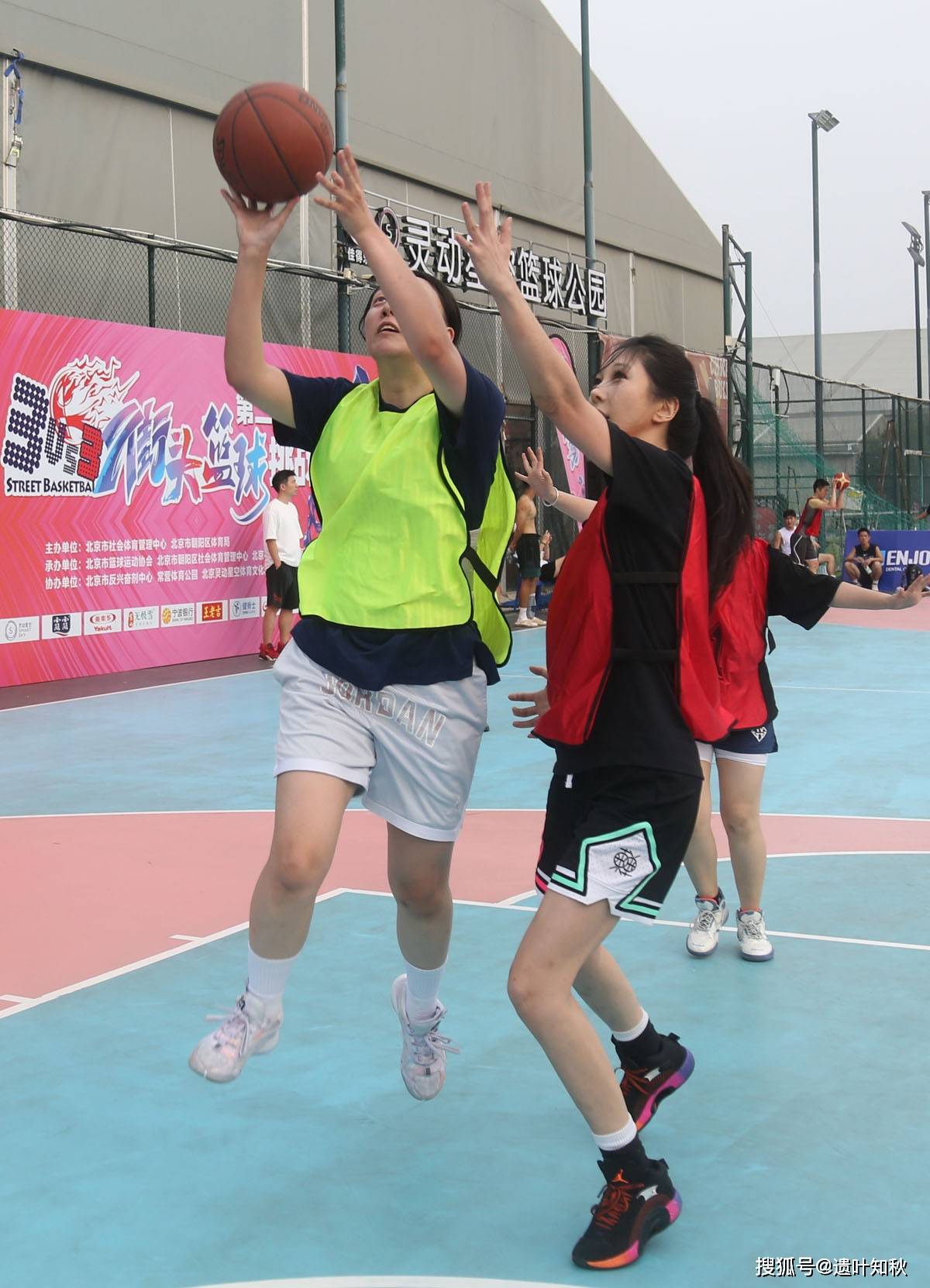 乐鱼体育(中国)官方网站-高水平女子篮球巡回赛激烈角逐，提升竞技水平的简单介绍