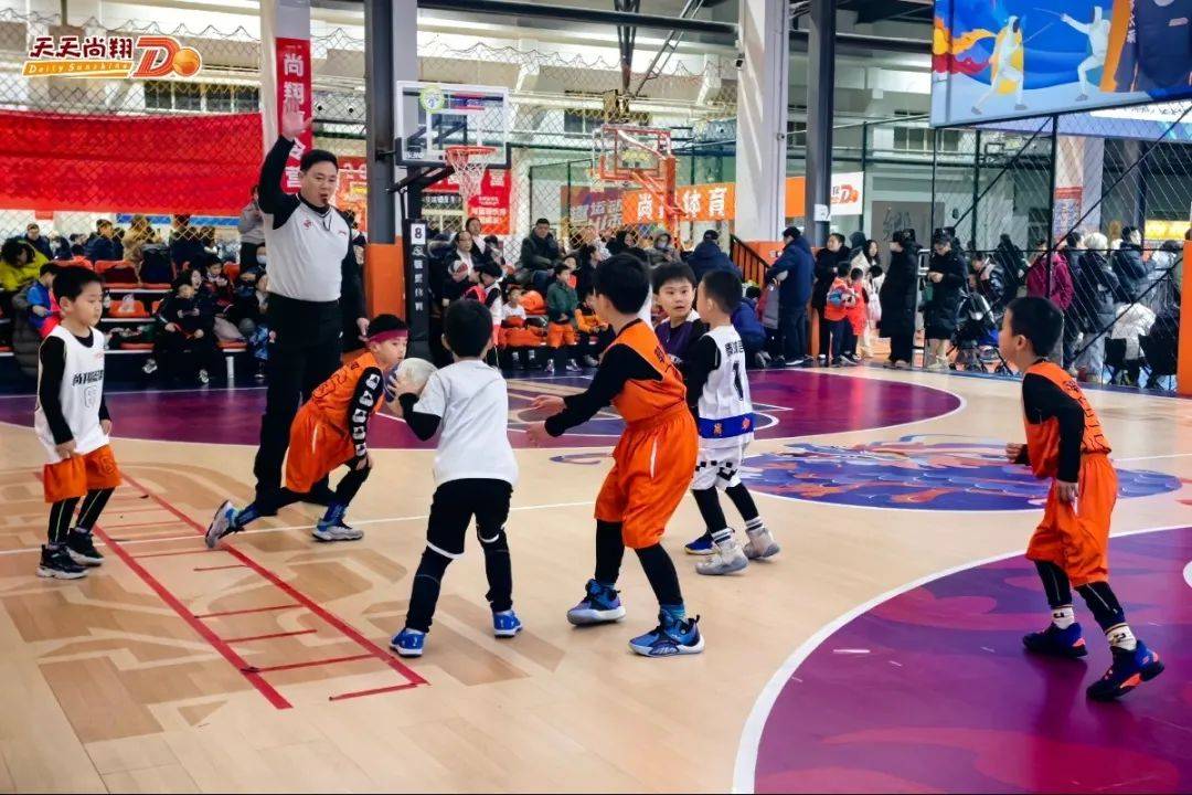 leyu乐鱼在线登录入口-青年篮球公开赛开启，激发青少年体育热情的简单介绍