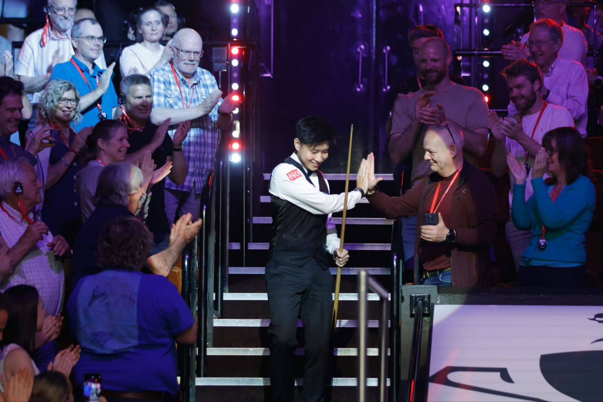 乐鱼vip-【世界冠军】丁俊晖与奥沙利文的比赛策略对比分析的简单介绍