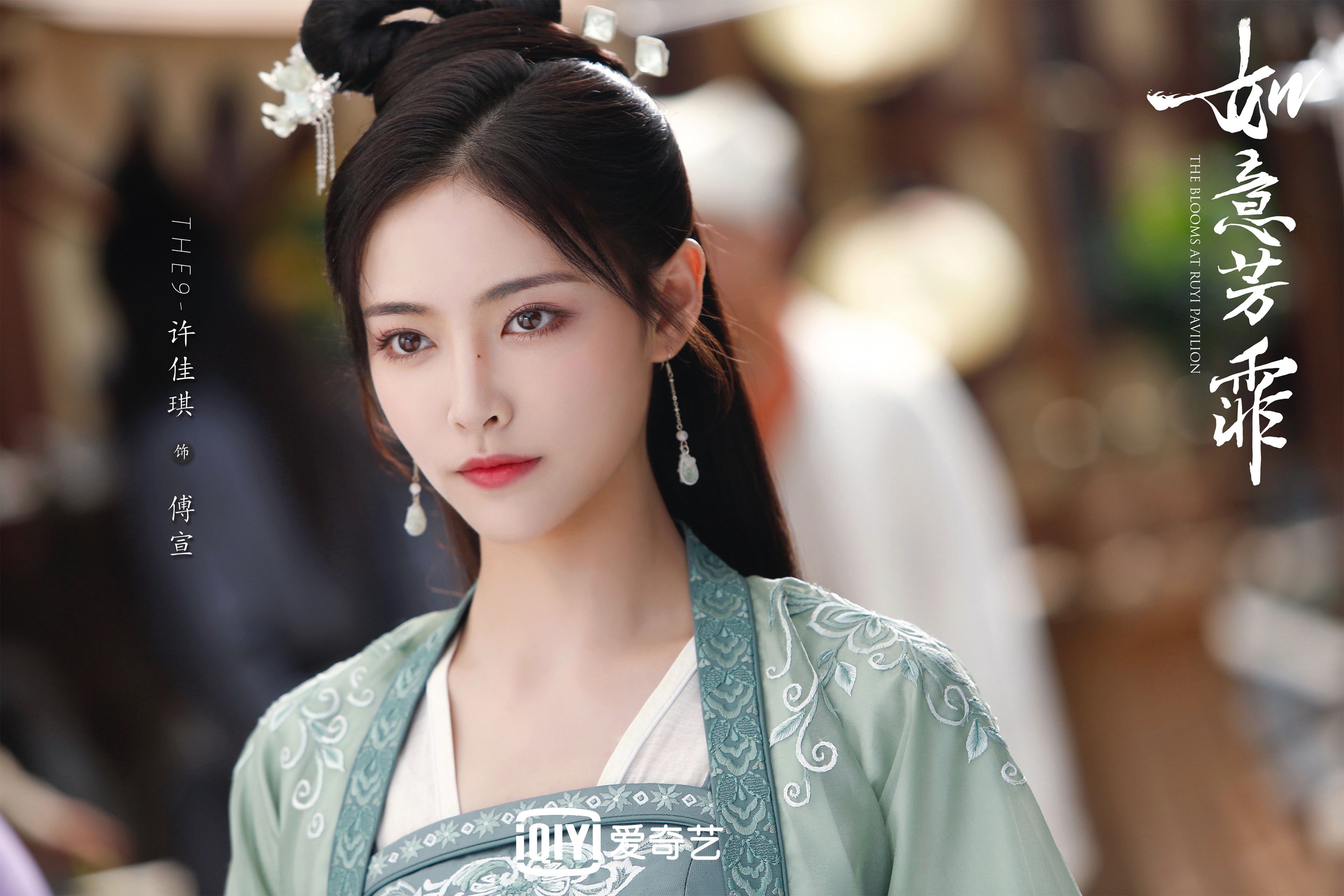 “足球公益行动深入农村，助力青少年梦想实现”，足球公益事业