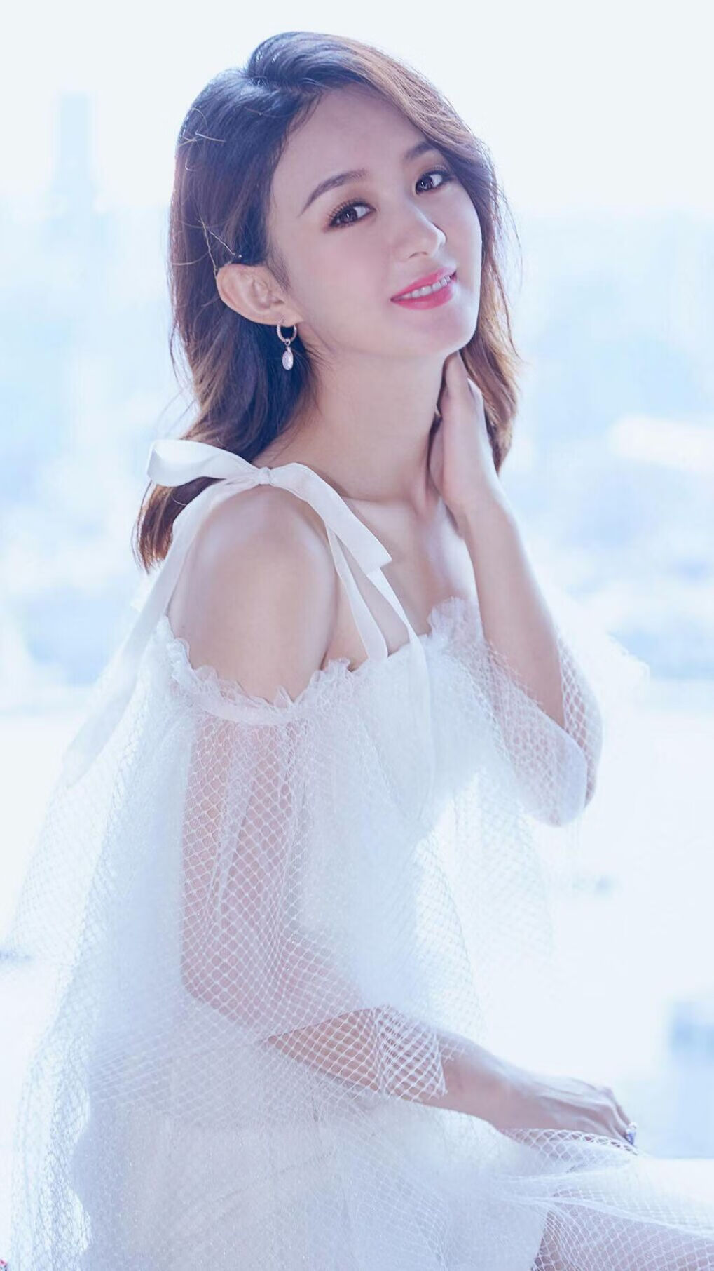 比赛中球员们奋勇争先,为球队赢得胜利,比赛前队员们提出大家要有齐心协力勇于拼搏