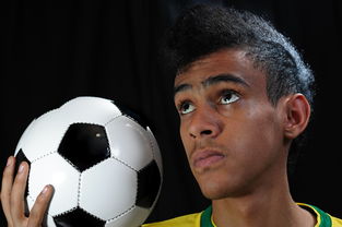 乐鱼官网-NBA最佳新秀竞争激烈 三人数据旗鼓相当，nba最佳新秀含金量